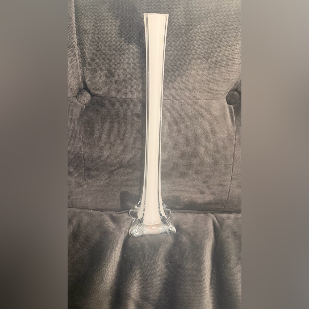 Elegant Clear and White Glass Vase Eiffel Tower - Vintage Retro HTF